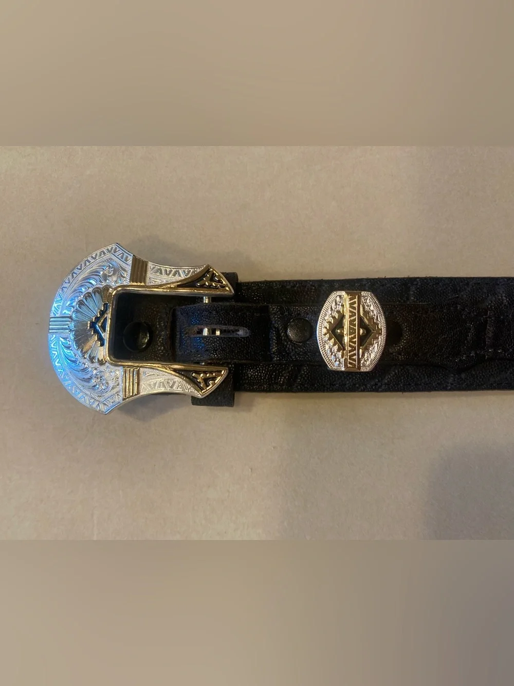 Montana Silversmiths Leather Belt and Buckle, sz 40